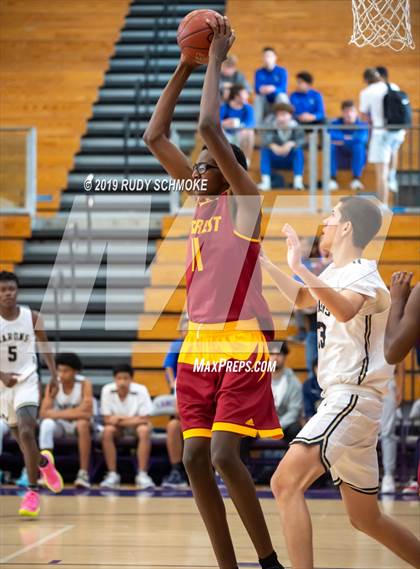 Thumbnail 1 in Hillcrest vs. Bonita Vista (BSN Sports Showcase) photogallery.