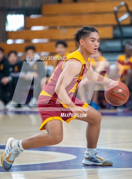 Thumbnail 1 in Hillcrest vs. Bonita Vista (BSN Sports Showcase) photogallery.