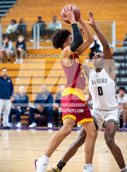 Thumbnail 2 in Hillcrest vs. Bonita Vista (BSN Sports Showcase) photogallery.