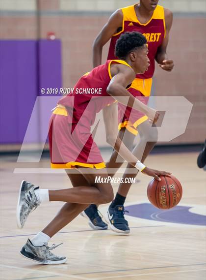 Thumbnail 1 in Hillcrest vs. Bonita Vista (BSN Sports Showcase) photogallery.