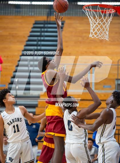 Thumbnail 1 in Hillcrest vs. Bonita Vista (BSN Sports Showcase) photogallery.