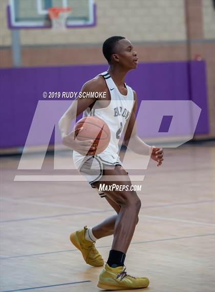 Thumbnail 2 in Hillcrest vs. Bonita Vista (BSN Sports Showcase) photogallery.