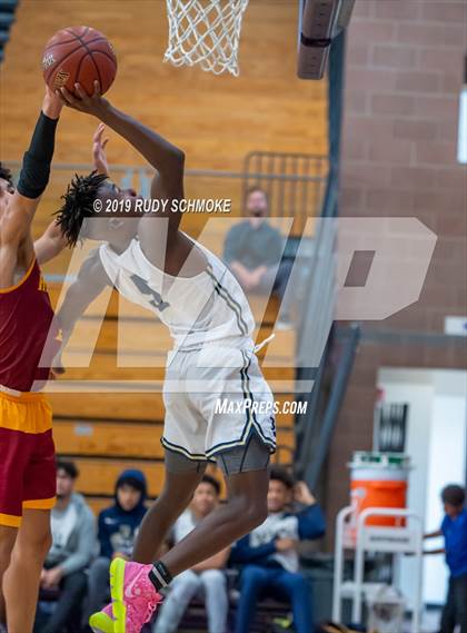 Thumbnail 1 in Hillcrest vs. Bonita Vista (BSN Sports Showcase) photogallery.