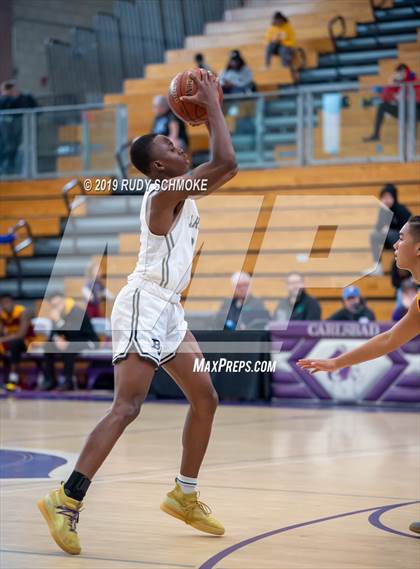 Thumbnail 2 in Hillcrest vs. Bonita Vista (BSN Sports Showcase) photogallery.