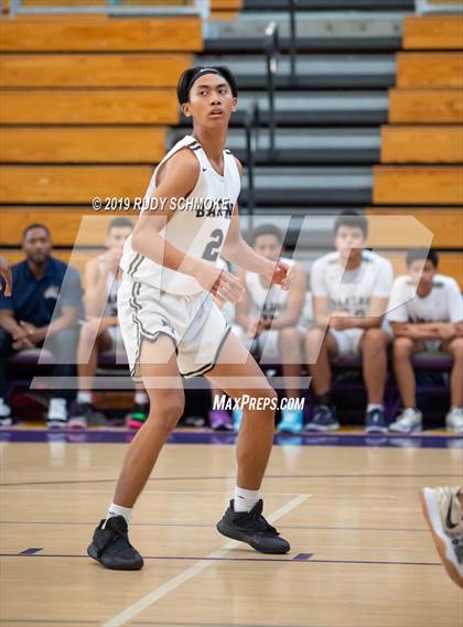 Thumbnail 1 in Hillcrest vs. Bonita Vista (BSN Sports Showcase) photogallery.
