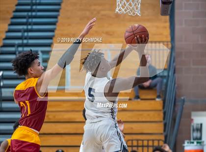 Thumbnail 3 in Hillcrest vs. Bonita Vista (BSN Sports Showcase) photogallery.