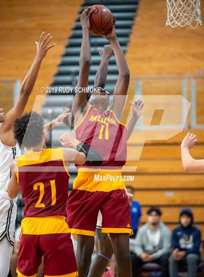Thumbnail 2 in Hillcrest vs. Bonita Vista (BSN Sports Showcase) photogallery.