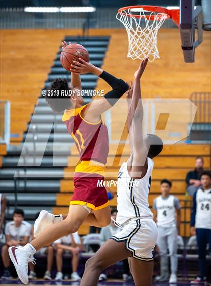 Thumbnail 2 in Hillcrest vs. Bonita Vista (BSN Sports Showcase) photogallery.