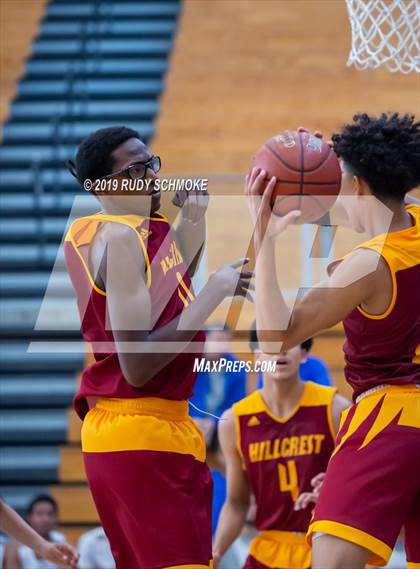 Thumbnail 3 in Hillcrest vs. Bonita Vista (BSN Sports Showcase) photogallery.