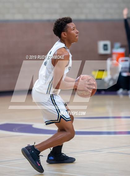 Thumbnail 2 in Hillcrest vs. Bonita Vista (BSN Sports Showcase) photogallery.