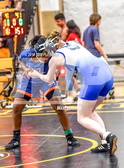 Thumbnail 1 in Shawnee Mission West Invitational photogallery.