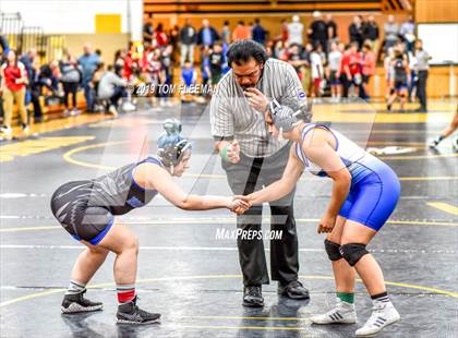 Thumbnail 1 in Shawnee Mission West Invitational photogallery.