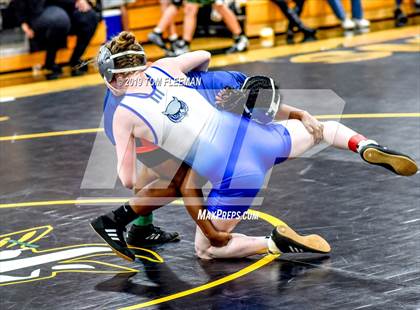 Thumbnail 3 in Shawnee Mission West Invitational photogallery.