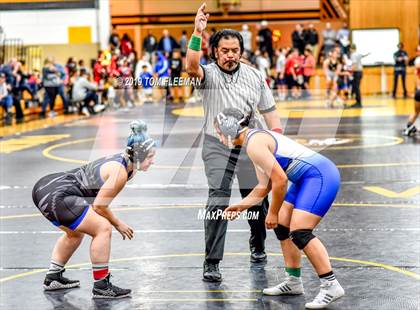 Thumbnail 2 in Shawnee Mission West Invitational photogallery.