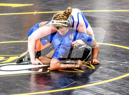 Thumbnail 2 in Shawnee Mission West Invitational photogallery.