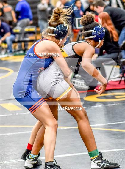 Thumbnail 1 in Shawnee Mission West Invitational photogallery.