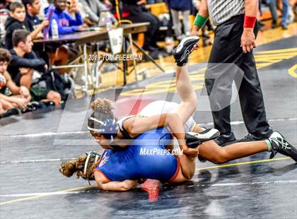Thumbnail 2 in Shawnee Mission West Invitational photogallery.