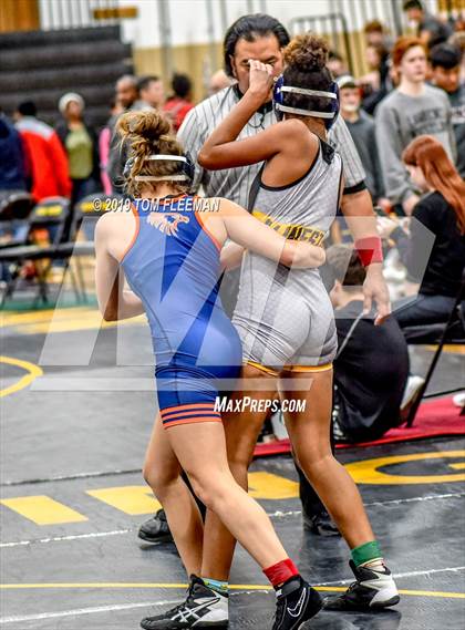 Thumbnail 1 in Shawnee Mission West Invitational photogallery.