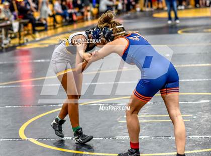 Thumbnail 1 in Shawnee Mission West Invitational photogallery.