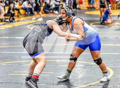 Thumbnail 1 in Shawnee Mission West Invitational photogallery.