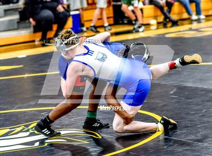 Thumbnail 1 in Shawnee Mission West Invitational photogallery.