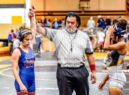 Thumbnail 3 in Shawnee Mission West Invitational photogallery.
