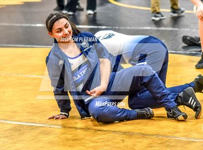 Thumbnail 2 in Shawnee Mission West Invitational photogallery.