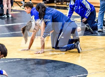 Thumbnail 3 in Shawnee Mission West Invitational photogallery.