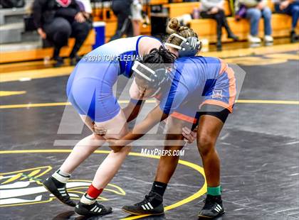 Thumbnail 2 in Shawnee Mission West Invitational photogallery.