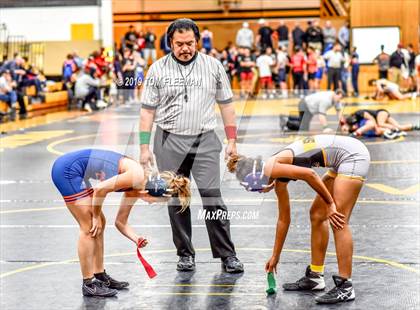 Thumbnail 1 in Shawnee Mission West Invitational photogallery.