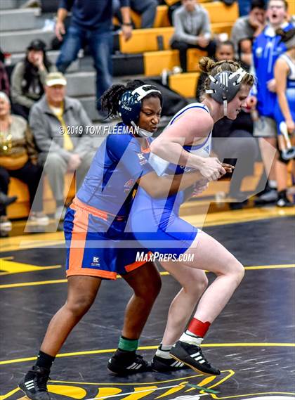 Thumbnail 2 in Shawnee Mission West Invitational photogallery.