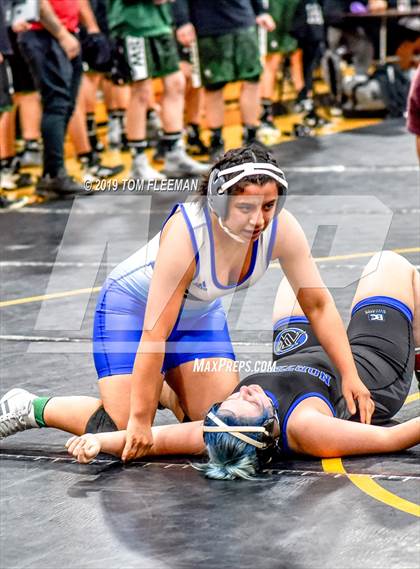 Thumbnail 2 in Shawnee Mission West Invitational photogallery.