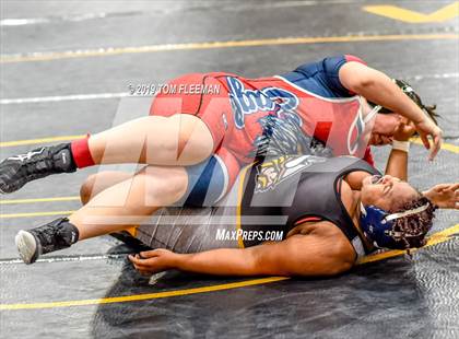 Thumbnail 3 in Shawnee Mission West Invitational photogallery.
