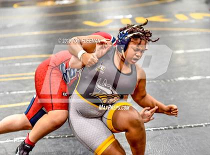 Thumbnail 3 in Shawnee Mission West Invitational photogallery.