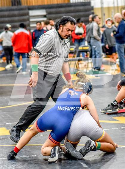 Thumbnail 2 in Shawnee Mission West Invitational photogallery.