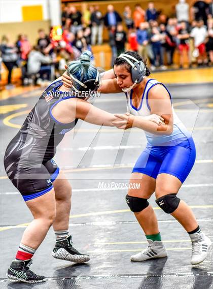 Thumbnail 1 in Shawnee Mission West Invitational photogallery.