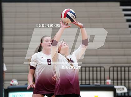 Thumbnail 1 in Carmel vs. Assumption photogallery.