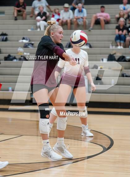 Thumbnail 1 in Carmel vs. Assumption photogallery.