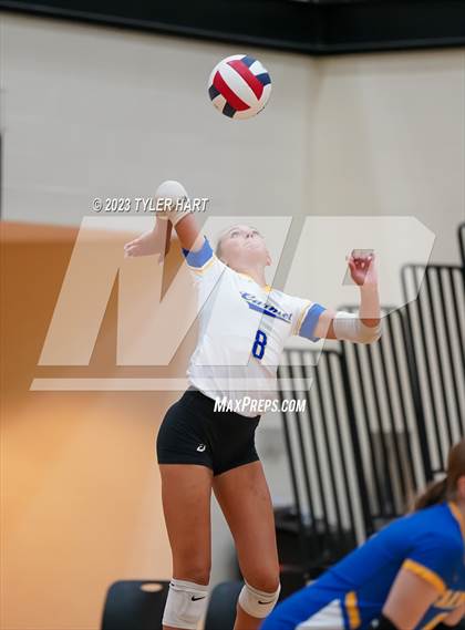 Thumbnail 3 in Carmel vs. Assumption photogallery.