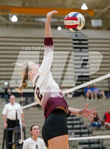 Thumbnail 2 in Carmel vs. Assumption photogallery.