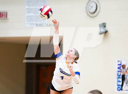Thumbnail 1 in Carmel vs. Assumption photogallery.