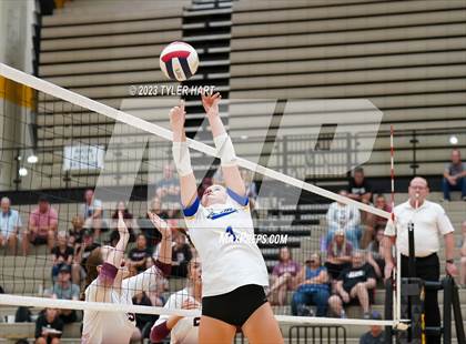 Thumbnail 3 in Carmel vs. Assumption photogallery.