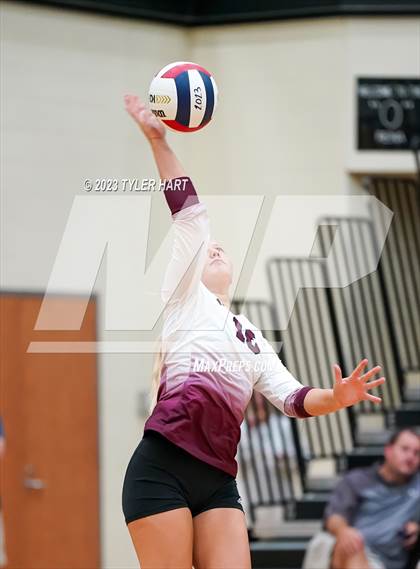 Thumbnail 2 in Carmel vs. Assumption photogallery.