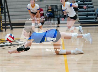 Thumbnail 3 in Carmel vs. Assumption photogallery.