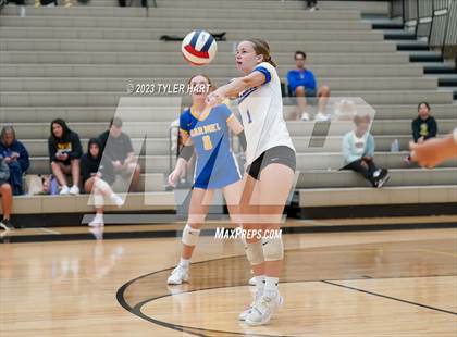 Thumbnail 2 in Carmel vs. Assumption photogallery.