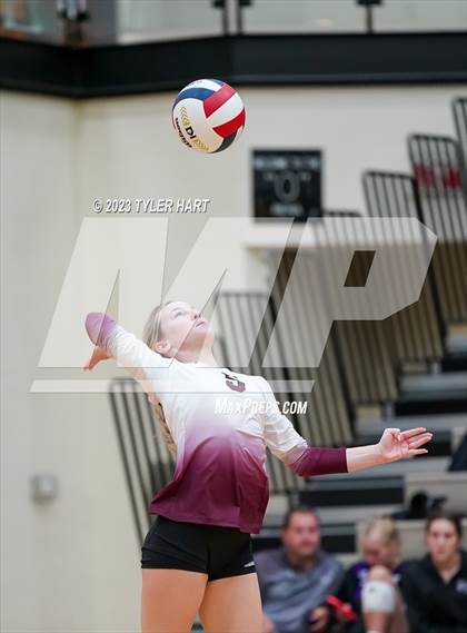 Thumbnail 3 in Carmel vs. Assumption photogallery.