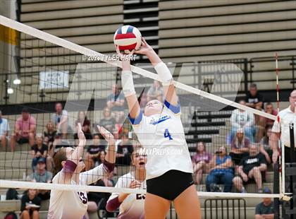 Thumbnail 2 in Carmel vs. Assumption photogallery.