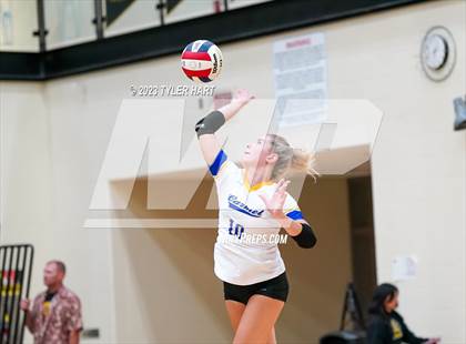 Thumbnail 2 in Carmel vs. Assumption photogallery.
