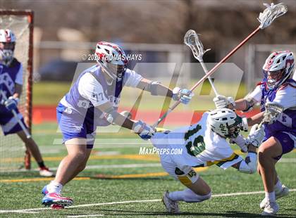 Thumbnail 1 in Grapevine @ Captain Shreve photogallery.