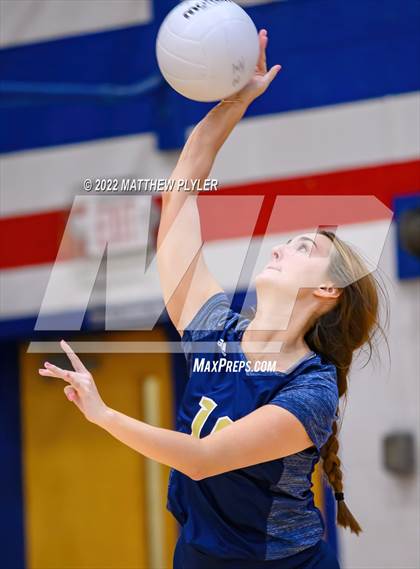 Thumbnail 1 in Lee County vs Terry Sanford (NCHSAA 2A - First Round) photogallery.